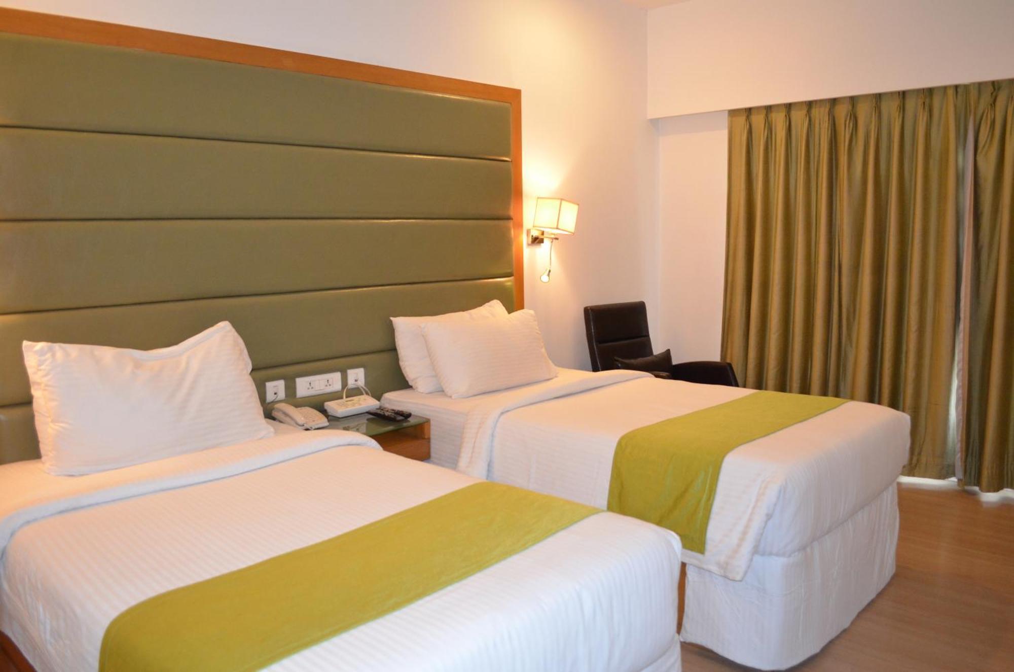 Peerless Hotel Hyderabad Exterior foto