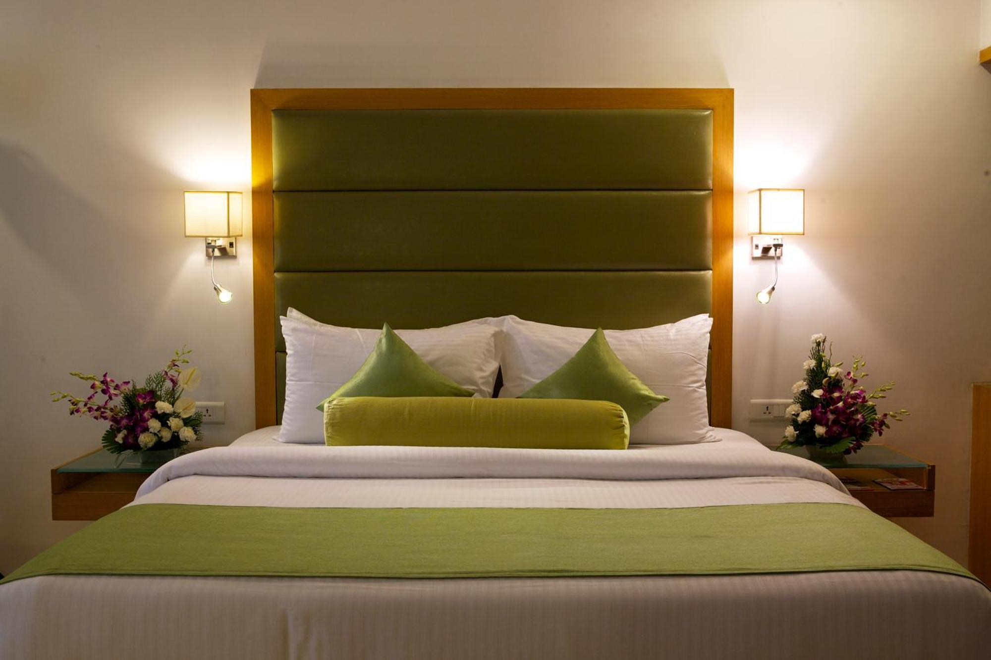 Peerless Hotel Hyderabad Exterior foto