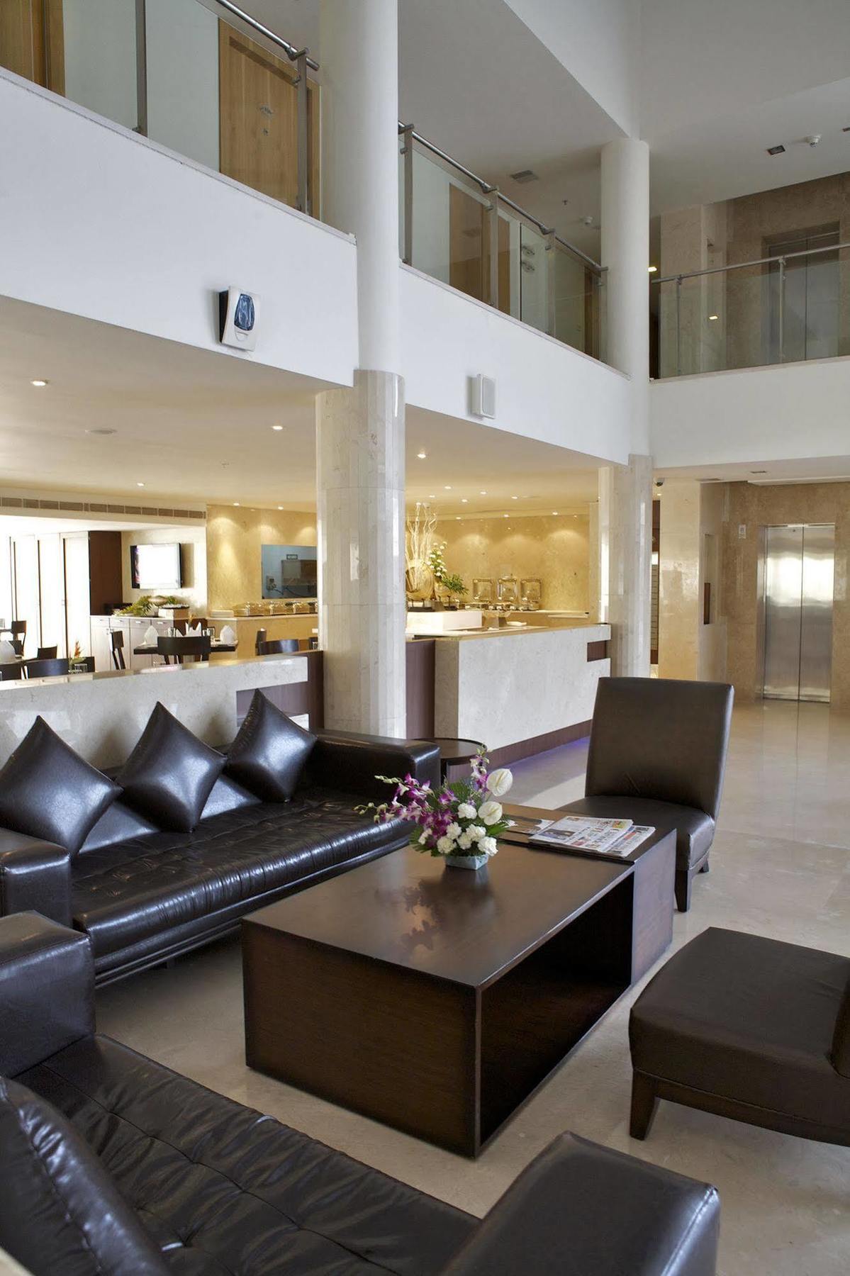 Peerless Hotel Hyderabad Exterior foto